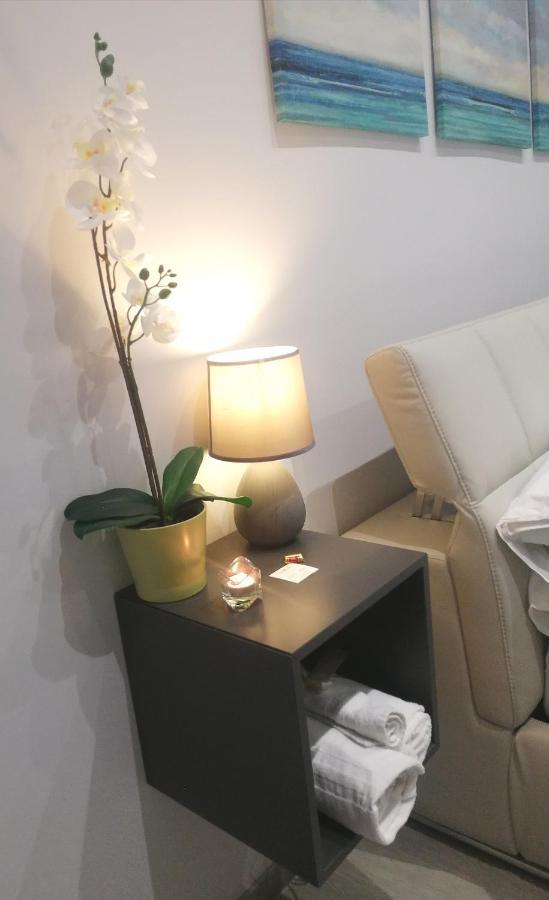 Bed and Breakfast Bebasu Neapol Zewnętrze zdjęcie