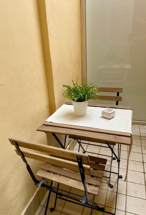 Bed and Breakfast Bebasu Neapol Zewnętrze zdjęcie