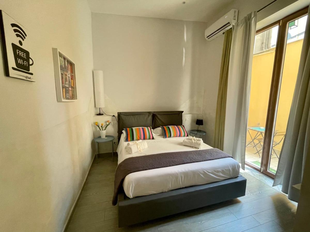 Bed and Breakfast Bebasu Neapol Zewnętrze zdjęcie