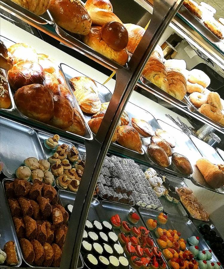 Bed and Breakfast Bebasu Neapol Zewnętrze zdjęcie